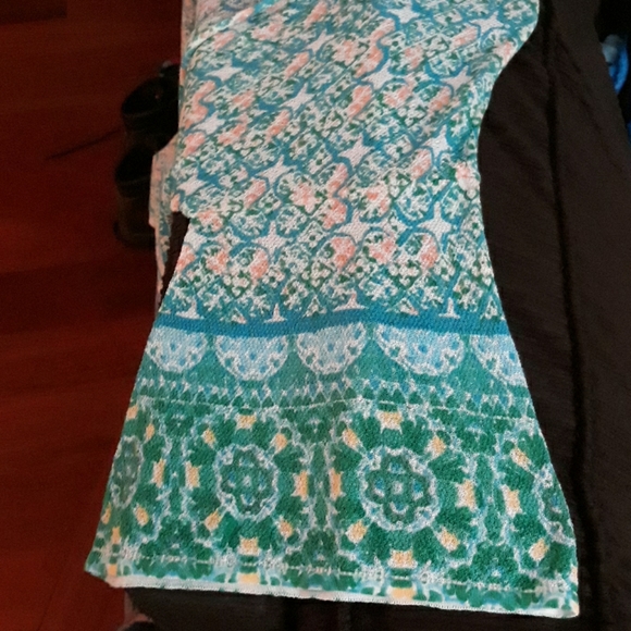 NWOT! Spring cardigan - Picture 3 of 5